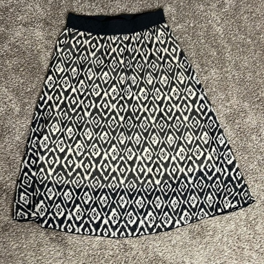 Lularoe skirt size small